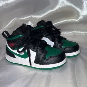 Jordan 1s Mid GS 'Black Pine Green' Toddler Size 8